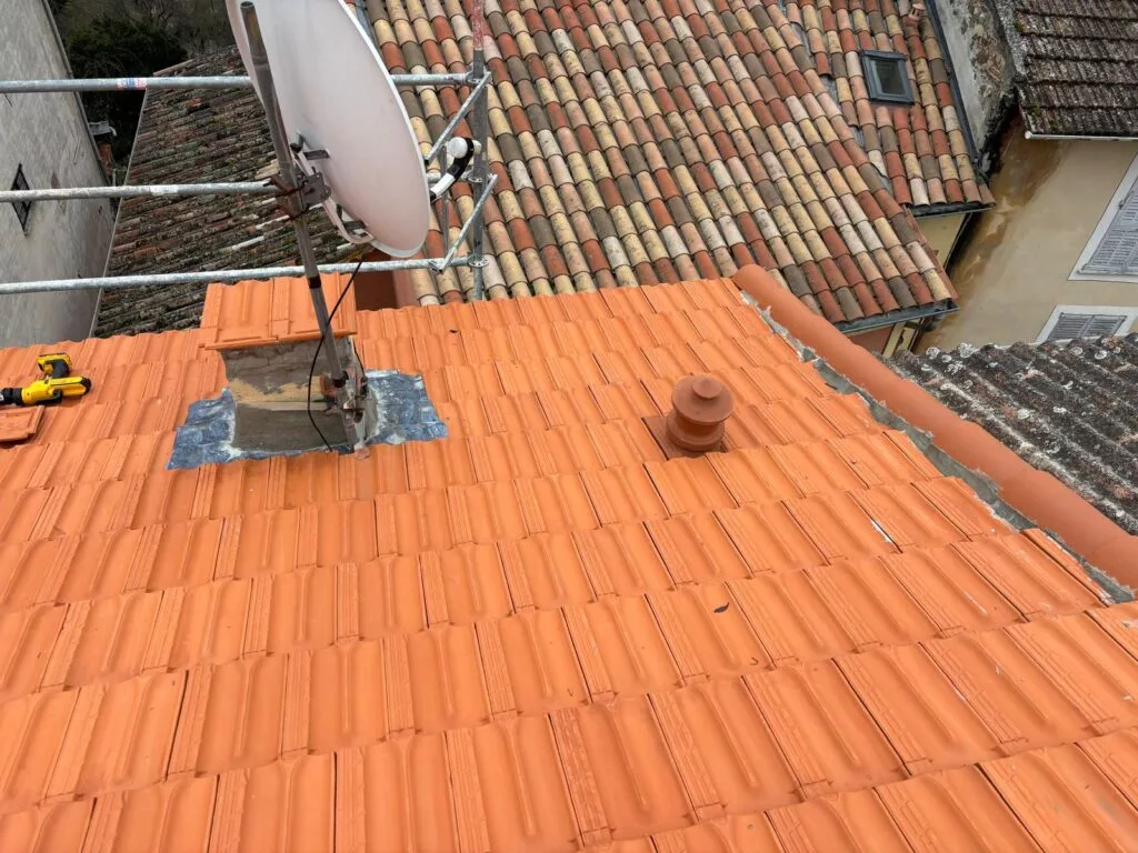 Pose d’une couverture neuve avec sous-toiture ventilée